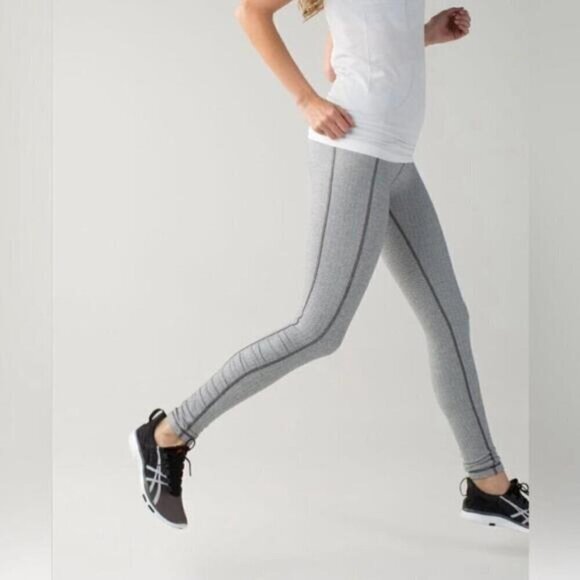 Lululemon Turn Around Tight‎ Heathered Herringbone Heathered Black White 4 - Picture 1 of 8